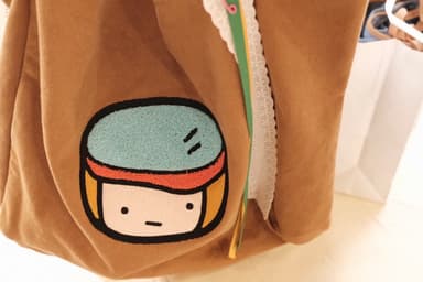 큰눈이에코백